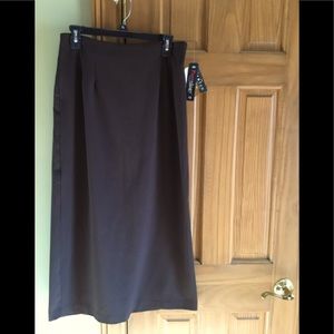 Dark brown, washable straight skirt